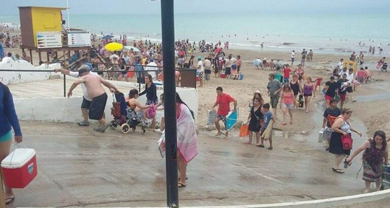 Las Grutas y un enero intenso en las playas: conflictos y operativos reforzados Las Grutas y un enero intenso en las playas: conflictos y operativos reforzados