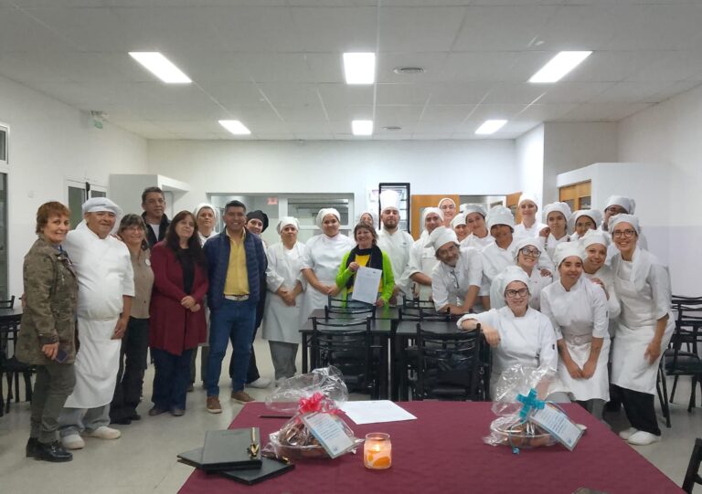 SAO: la Cámara Agraria de Conesa firmo convenio de colaboración mutua con el Instituto de Formación Docente