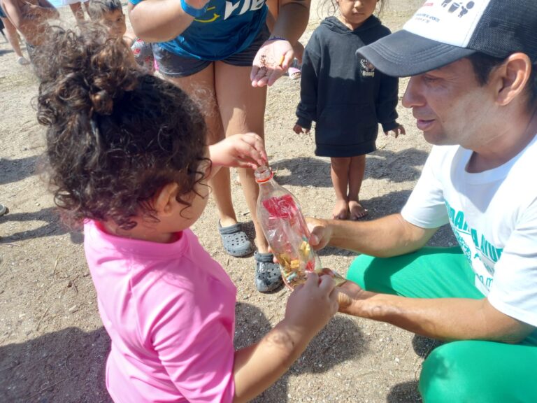 Los Tamariscos fue escenario del séptimo “Cómo cuido mi playa”, una jornada de fuerte compromiso ambiental Los Tamariscos fue escenario del séptimo “Cómo cuido mi playa”, una jornada de fuerte compromiso ambiental