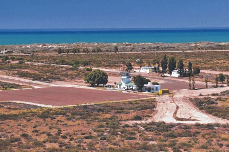 El proyecto Argentina LNG incluye la reconstrucción y reapertura del aeropuerto de San Antonio para vuelos comerciales El proyecto Argentina LNG incluye la reconstrucción y reapertura del aeropuerto de San Antonio para vuelos comerciales