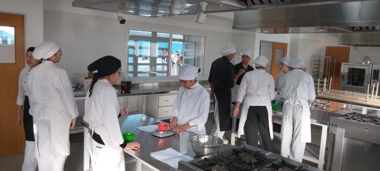 El CET 32 celebra una década de muestras con un evento interactivo para toda la familia