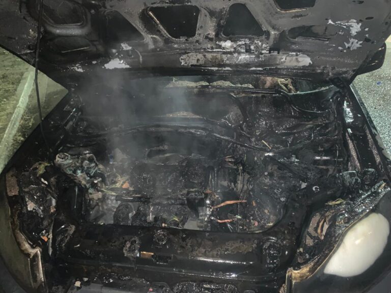 Incendio vehicular movilizó a Bomberos de San Antonio Oeste esta madrugada