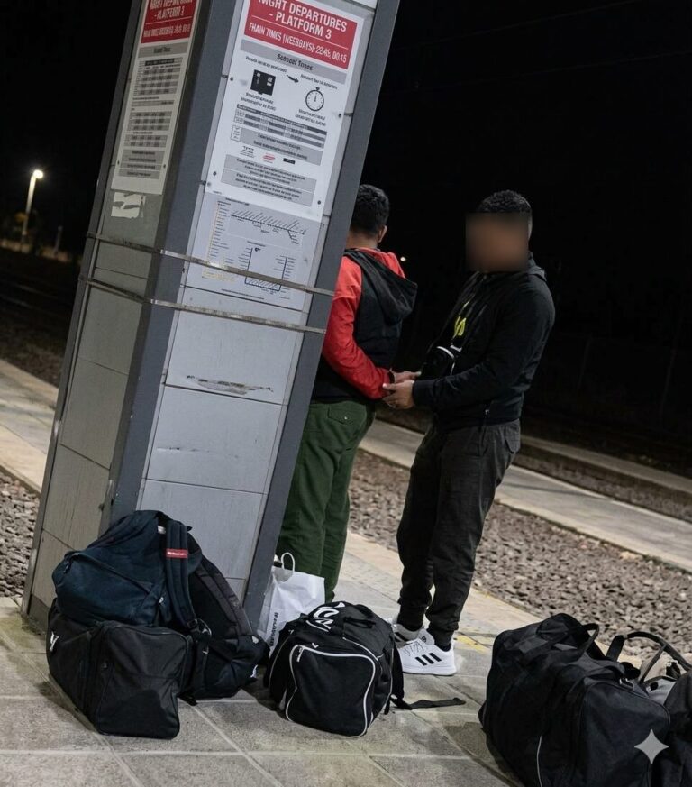 Detuvieron en Las Grutas a un hombre con pedido de captura vigente por una causa de lesiones Detuvieron en Las Grutas a un hombre con pedido de captura vigente por una causa de lesiones