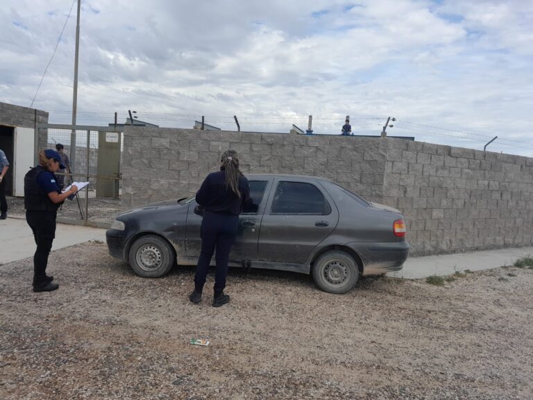 Recuperaron en Las Grutas un auto que había sido robado durante la madrugada Recuperaron en Las Grutas un auto que había sido robado durante la madrugada